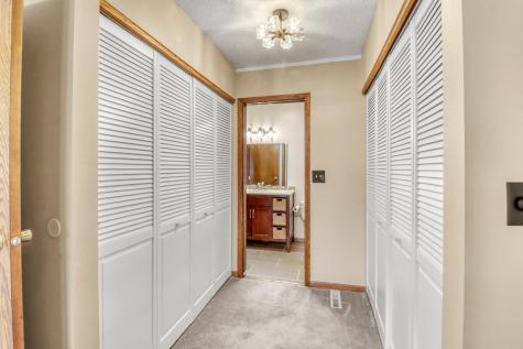 38 Fremont Drive S Fargo ND 58103