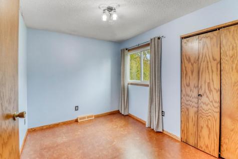 38 Fremont Drive S Fargo ND 58103