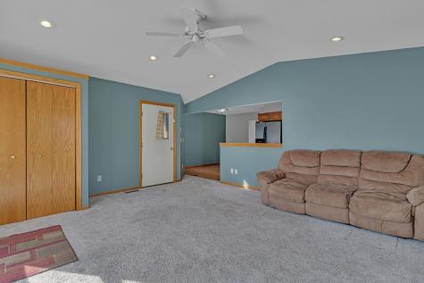 1308 27th Street NW Willmar MN 56201