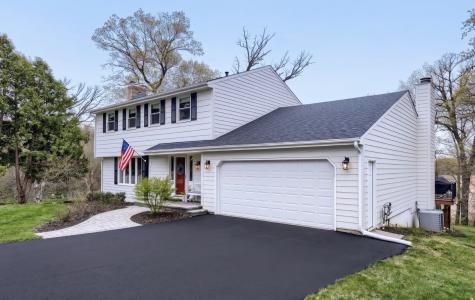1085 Oak Circle Wayzata MN 55391