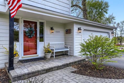 1085 Oak Circle Wayzata MN 55391