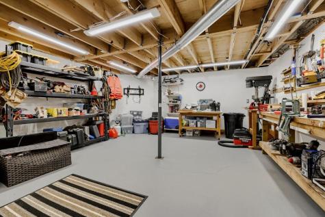 1085 Oak Circle Wayzata MN 55391