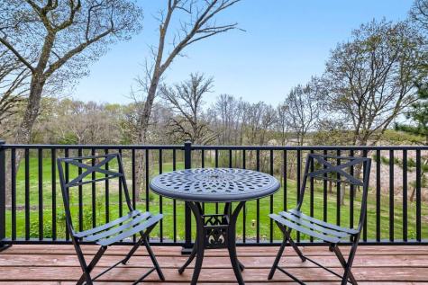 1085 Oak Circle Wayzata MN 55391