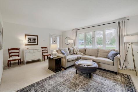 1085 Oak Circle Wayzata MN 55391