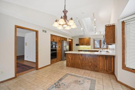 3690 Widgeon Way Eagan MN 55123