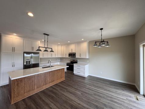 1710 Summer Lane NE Alexandria MN 56308