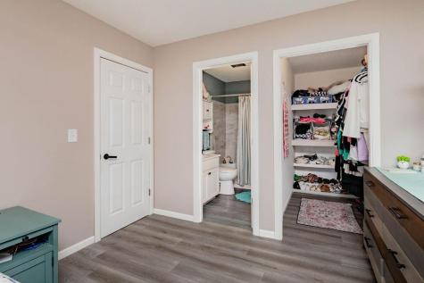 715 32nd Avenue N Fargo ND 58102