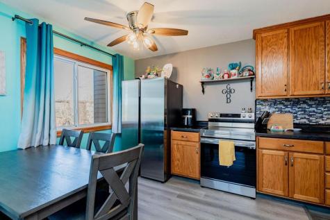 715 32nd Avenue N Fargo ND 58102