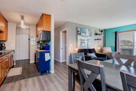 715 32nd Avenue N Fargo ND 58102