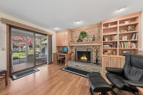 7312 Parkview Drive Mounds View MN 55112