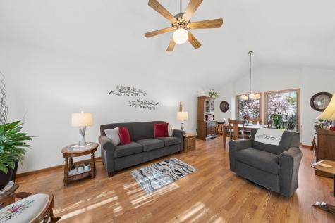 7312 Parkview Drive Mounds View MN 55112