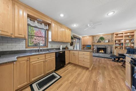 7312 Parkview Drive Mounds View MN 55112