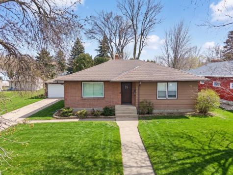 707 W Alcott Avenue Fergus Falls MN 56537