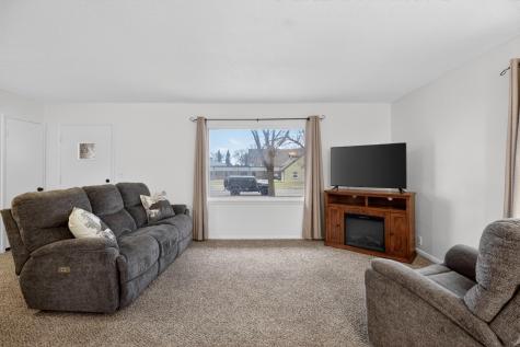 707 W Alcott Avenue Fergus Falls MN 56537