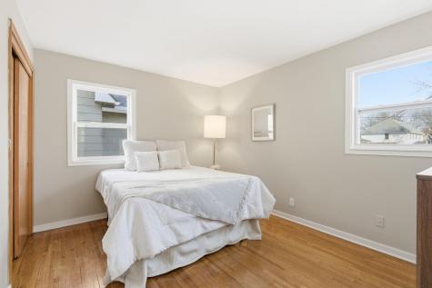 1031 Burgess Street Saint Paul MN 55103