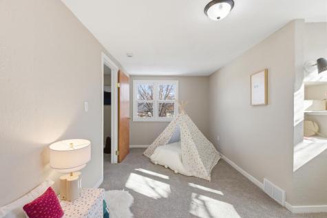 1031 Burgess Street Saint Paul MN 55103