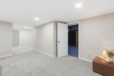 1031 Burgess Street Saint Paul MN 55103