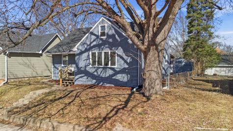 1031 Burgess Street Saint Paul MN 55103