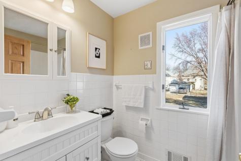 1031 Burgess Street Saint Paul MN 55103