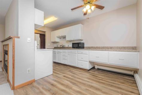 2401 Demores Drive S Fargo ND 58103