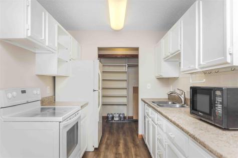 2401 Demores Drive S Fargo ND 58103