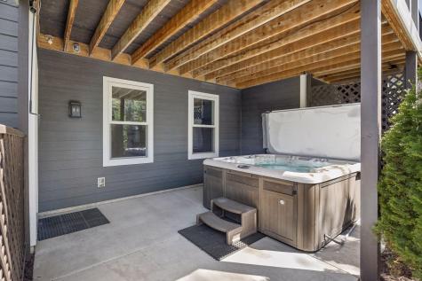 16395 56th Avenue N Plymouth MN 55446