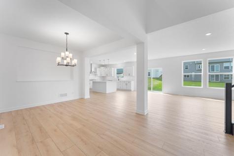 1836 Royal Boulevard N Lake Elmo MN 55042