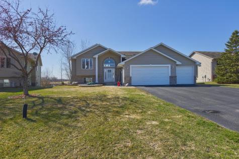 1007 Bluestem Lane Lester Prairie MN 55354