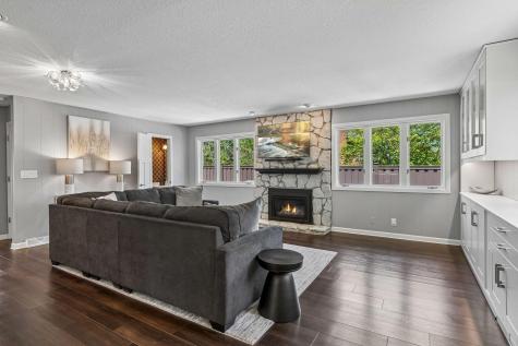 8910 23rd Avenue N Golden Valley MN 55427