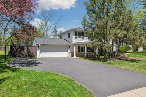 8910 23rd Avenue N Golden Valley MN 55427