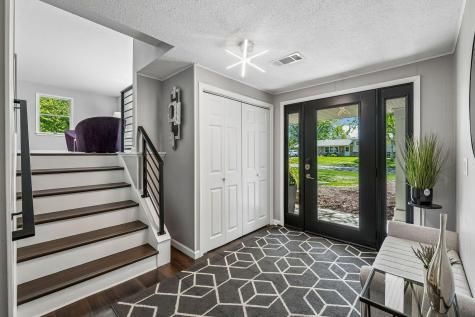 8910 23rd Avenue N Golden Valley MN 55427