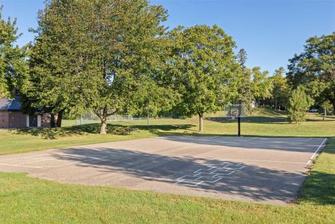 8910 23rd Avenue N Golden Valley MN 55427