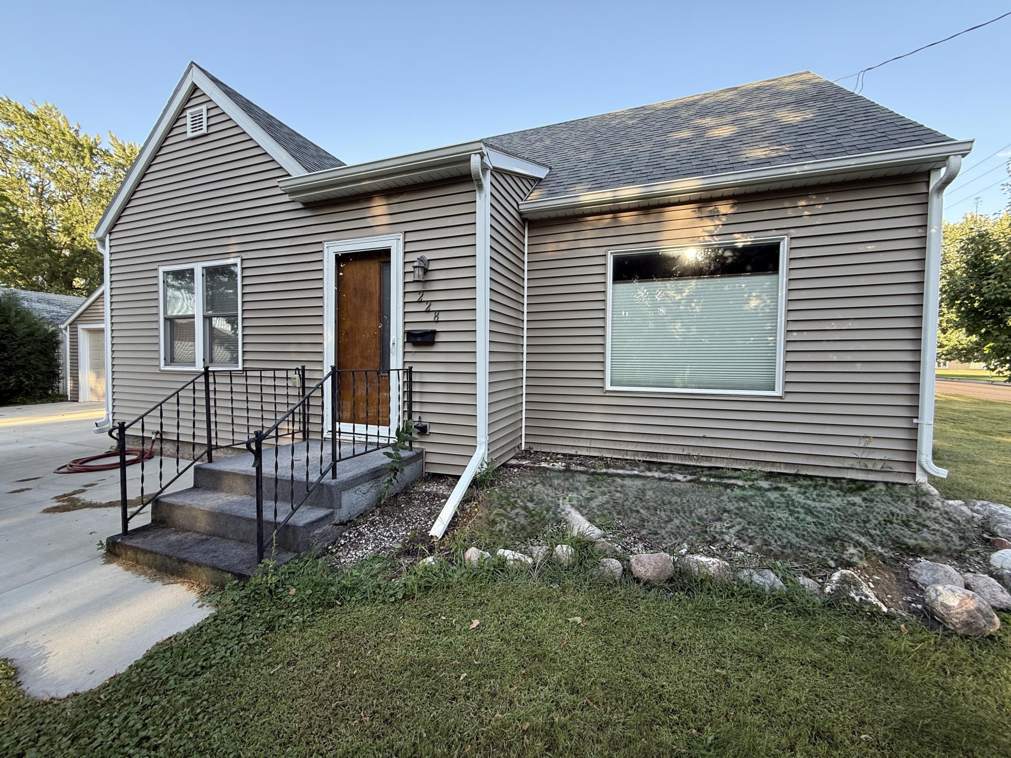 228 S Haven Street Appleton MN 56208