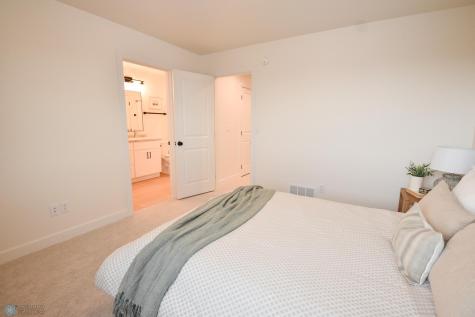 2420 38 Avenue S Moorhead MN 56560