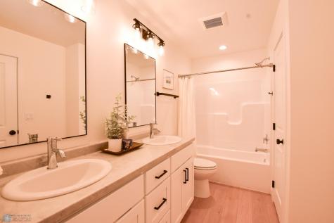 2420 38 Avenue S Moorhead MN 56560