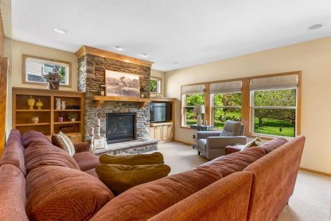 2314 Fieldstone Curve Woodbury MN 55129