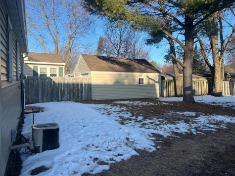 423 E 2nd Street Litchfield MN 55355