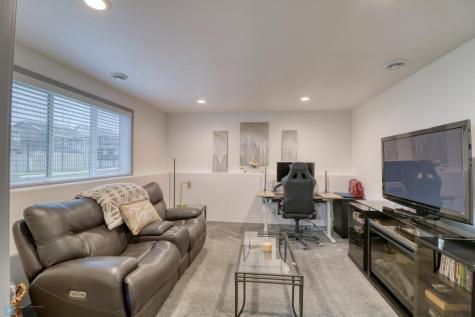 929 Albert Drive W West Fargo ND 58078