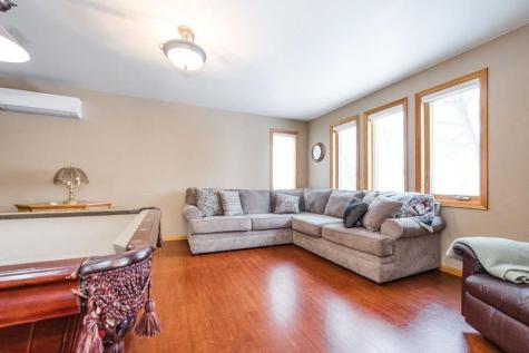 1082 W Lake Drive Detroit Lakes MN 56501