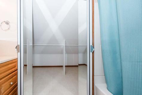 1082 W Lake Drive Detroit Lakes MN 56501