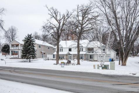 1082 W Lake Drive Detroit Lakes MN 56501