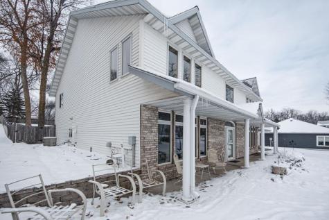 1082 W Lake Drive Detroit Lakes MN 56501