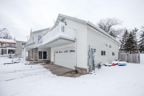 1082 W Lake Drive Detroit Lakes MN 56501