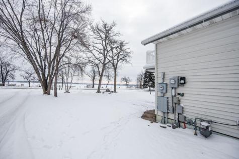 1082 W Lake Drive Detroit Lakes MN 56501