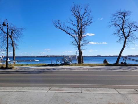 1082 W Lake Drive Detroit Lakes MN 56501