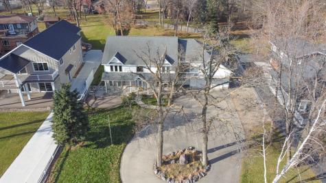 1082 W Lake Drive Detroit Lakes MN 56501