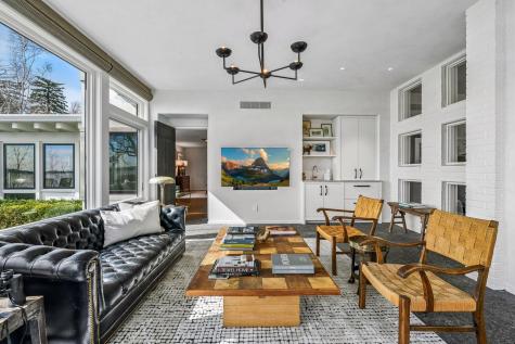 1300 Bracketts Point Road Wayzata MN 55391