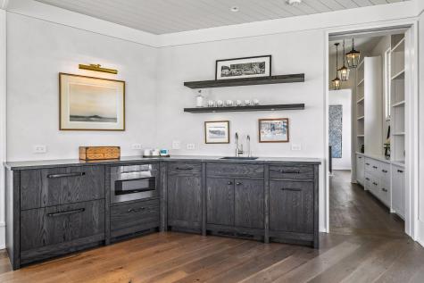 1300 Bracketts Point Road Wayzata MN 55391