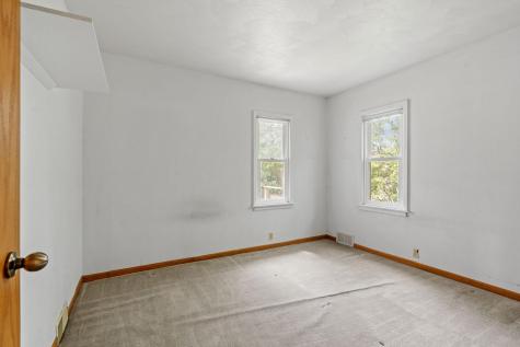 2445 16th Avenue E North Saint Paul MN 55109