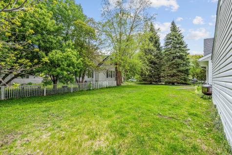 2445 16th Avenue E North Saint Paul MN 55109